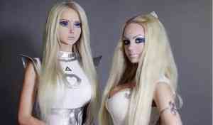barbie gemela hermana