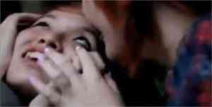 Eyeball Licking1