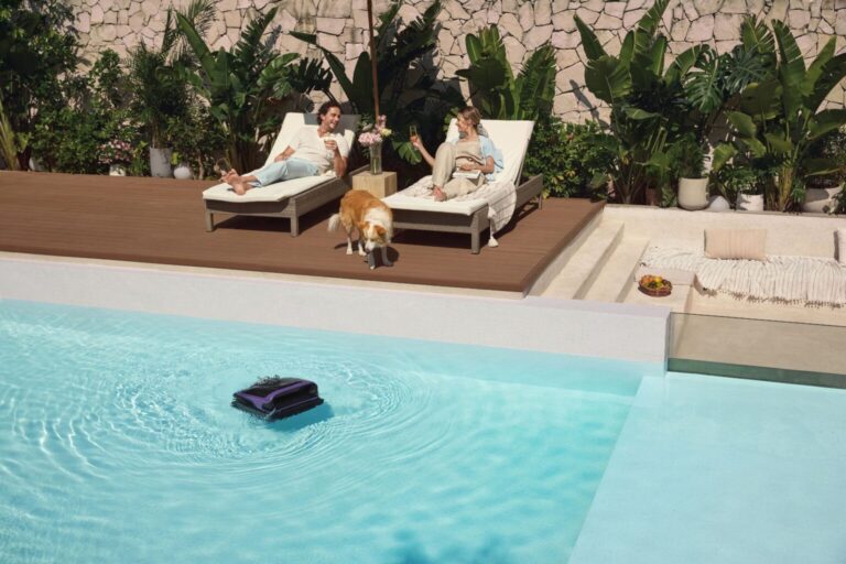Descubre Beatbot Sora 70: El Innovador Robot Limpiafondos de Piscinas Premiado