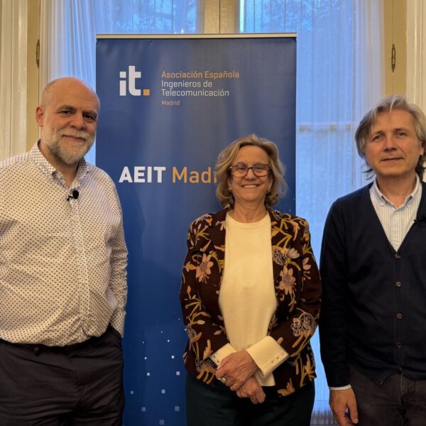 La AEIT-Madrid destaca el papel de los ingenieros de telecomunicación en tecnología cuántica y satelital