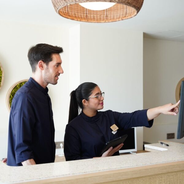 Konecta e Iberostar transforman el check-in hotelero y logran más eficiencia para una mejor experiencia de cliente