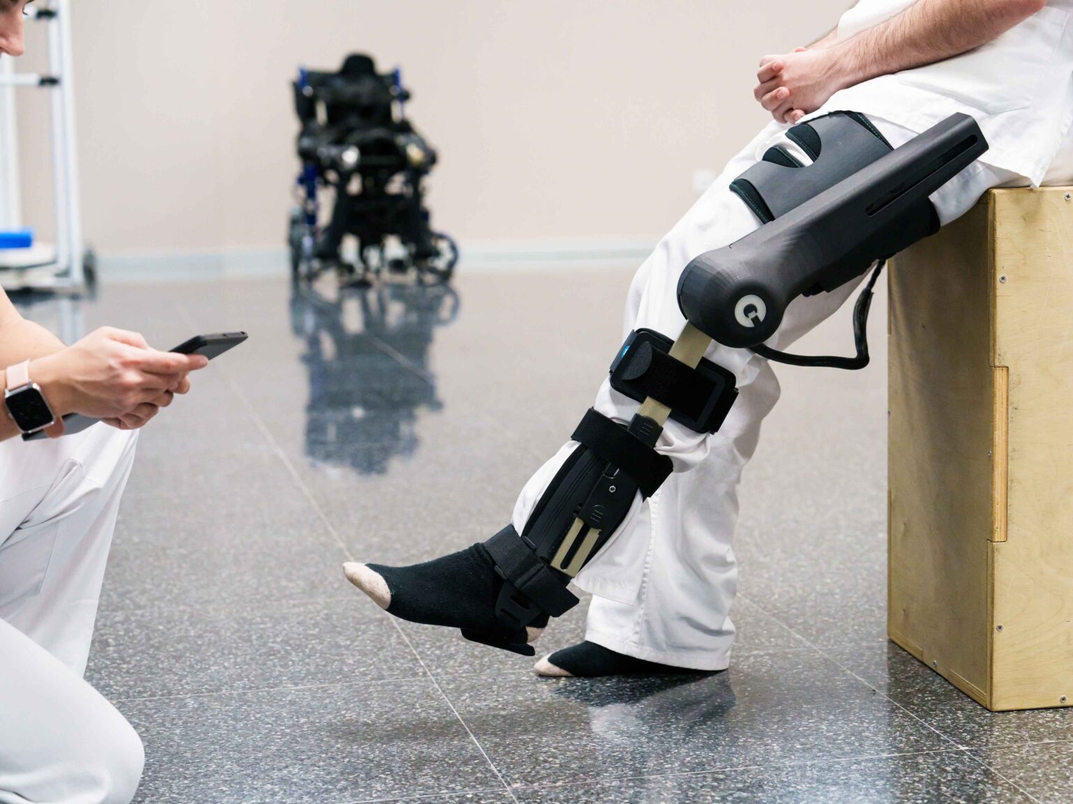 "La robótica aplicada a lesiones de rodilla y cadera permite recuperar la movilidad, la fuerza y el control motor con mayor precisión", Sara García Delgado