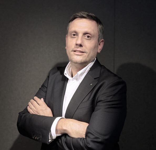 Nueva portada 9 denarius incorpora a Vicente González Ferrer para liderar una nueva etapa de crecimiento impulsada por inteligencia artificial