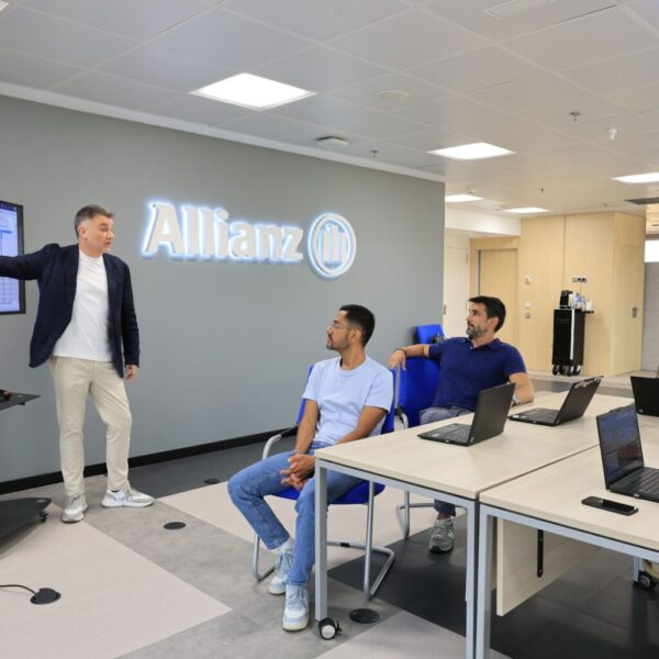 Allianz impulsa en España un sistema de detección temprana de incendios con IA y tecnología satelital