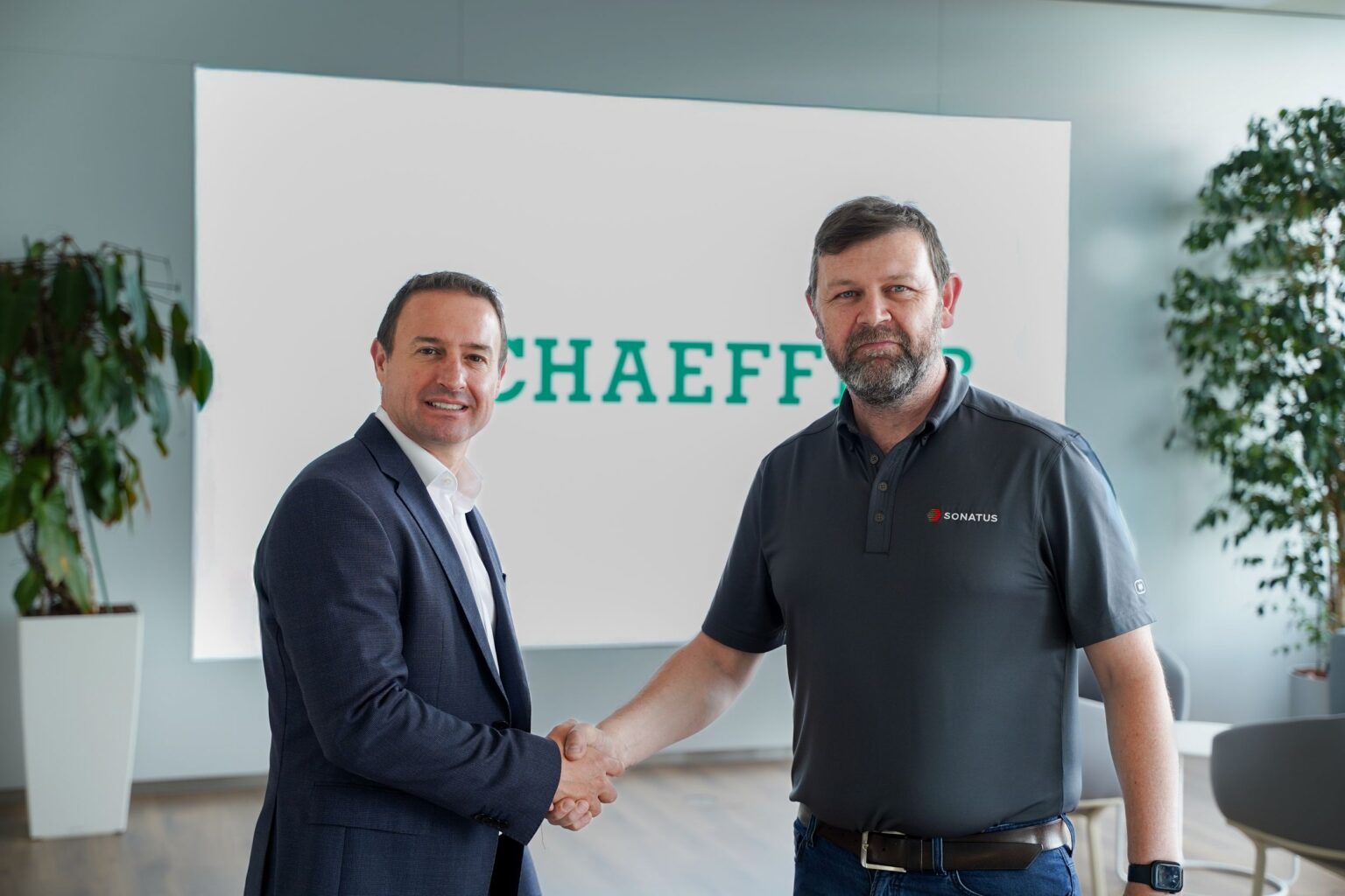 Nueva portada 1 Schaeffler y Sonatus llevan los algoritmos de IA a las unidades de control para vehículos definidos por software