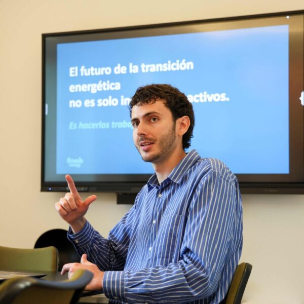 Frank Energy y Soleme llevan la gestión inteligente de baterías domésticas a instaladores solares