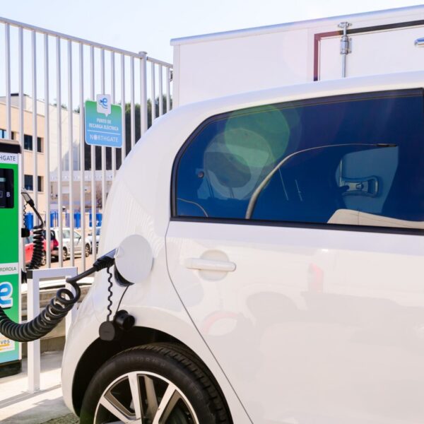 El 41,4 % de los conductores se plantea pasarse a un vehículo eléctrico, según la última encuesta de movilidad de Northgate