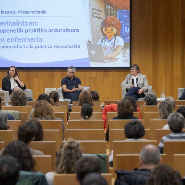 El COEGI y la EHU exploran las posibilidades que ofrece la inteligencia artificial para transformar la práctica enfermera con criterio profesional