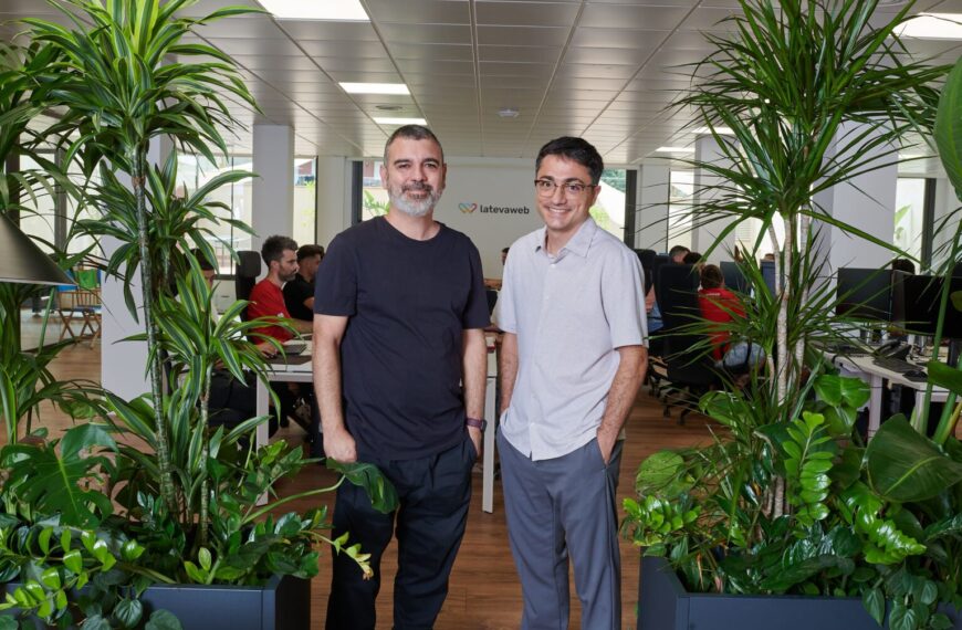 Nueva portada 10 La Teva Web lanza La Teva IA, su nueva marca de inteligencia artificial aplicada al negocio de las pymes